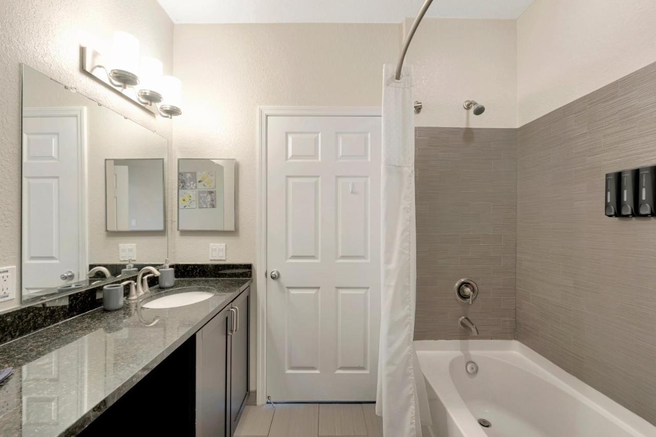 Tropical 3Br Suite-2 Resort Style Pools-5 Mil To Bay-Gym-Close To Beach Tampa Esterno foto